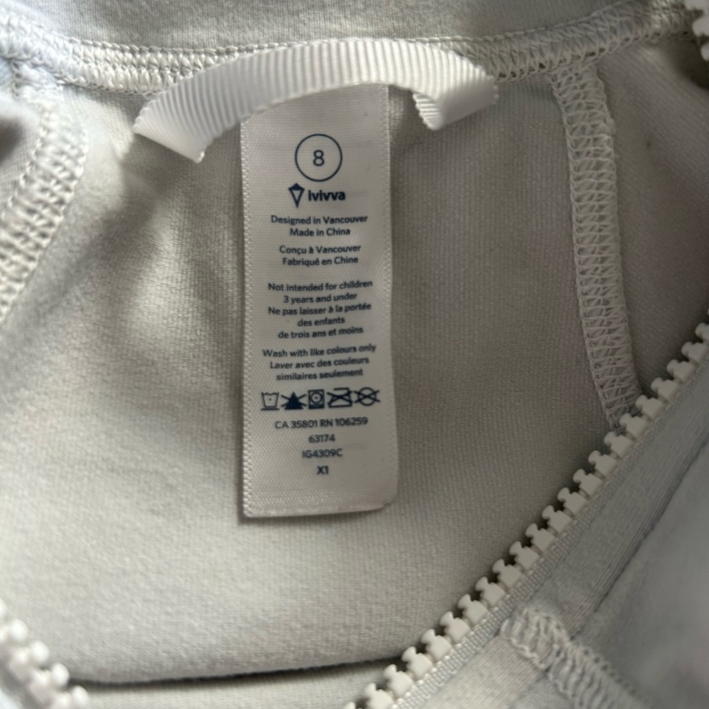 SOLD Ivivva White Jacket for Active Wear - Picture 4 of 5